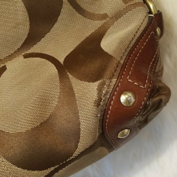 Authentic Coach Purse - Picture 3 of 8